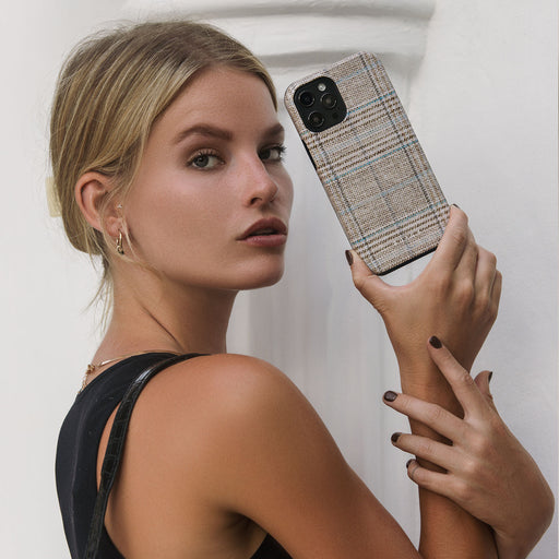 Cosy Sweater - Fall iPhone 12 Case 25